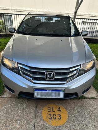 HONDA CITY 1.5 LX 16V FLEX 4P MANUAL HONDA CITY 1.5 LX 16V FLEX 4P MANUAL